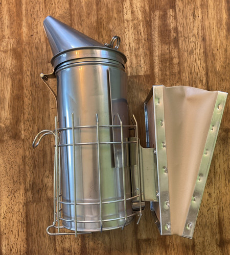 Pro bee smoker australian - bee,
